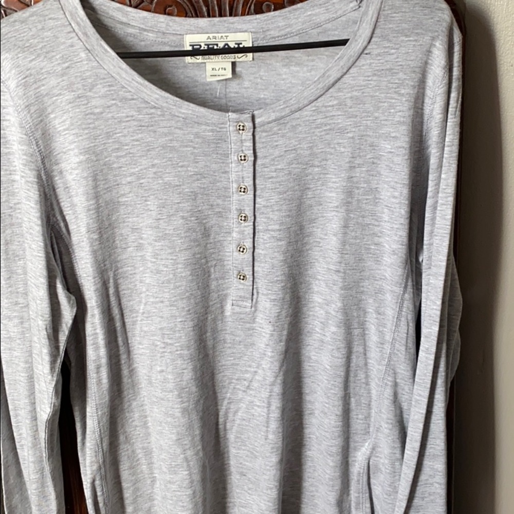 Ariat light gray basic